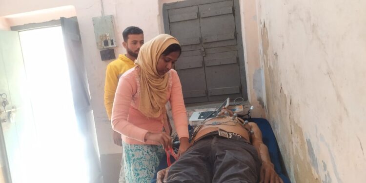 গুসকরায় সংস্থার উদ্যোগে বিনামূল্যে স্বাস্থ্যপরীক্ষা শিবির