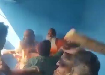 পুরুলিয়ায় ৩ নাগা সাধুকে কাঠ দিয়ে বেদম মারধর, গ্রেফতার ১২, নিন্দায় সরব বিজেপি