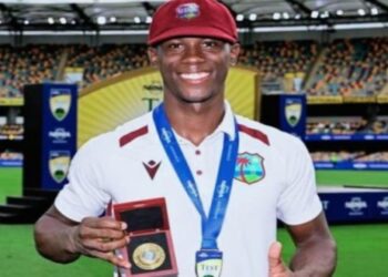 ব্রিসবেনে ইতিহাস গড়ে পিএসএলে খেলতে আসছেন ওয়েস্ট ইন্ডিজ পেসার শামার জোসেফ