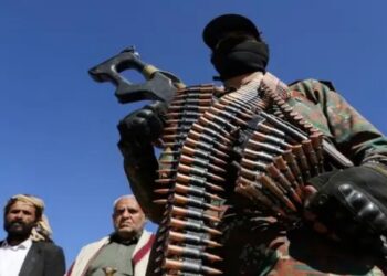 ইরান ও হিজবুল্লাহর সহায়তায় লোহিত সাগরে জাহাজে হামলা চালাচ্ছে হুথিরা