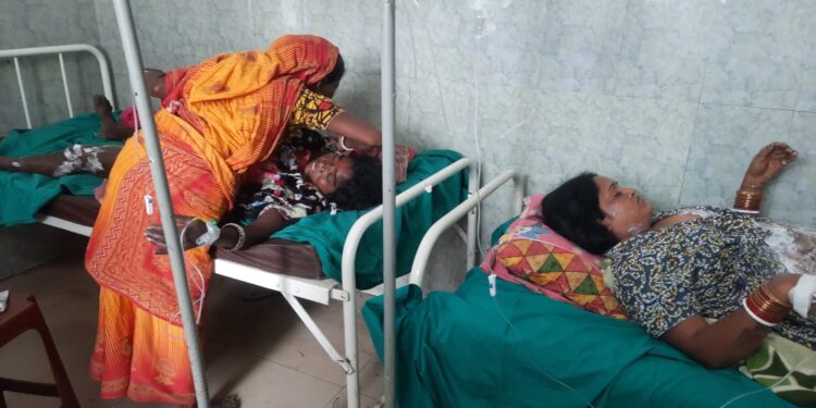 আগুন পোহাতে গিয়ে গুরুতর অগ্নিদগ্ধ কাটোয়ায় দুই গৃহবধূ