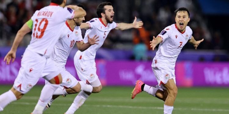 সংযুক্ত আরব আমিরাতকে হারিয়ে এশিয়ান ফুটবল নেশনস কাপের কোয়ার্টার ফাইনালে উঠেছে তাজিকিস্তান