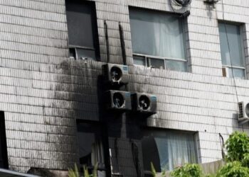 চীনের হেনান প্রদেশে কিন্ডারগার্টেন স্কুলের ছাত্রাবাসে আগুন লেগে জীবন্ত দগ্ধ হয়ে মৃত ১৩ শিশু