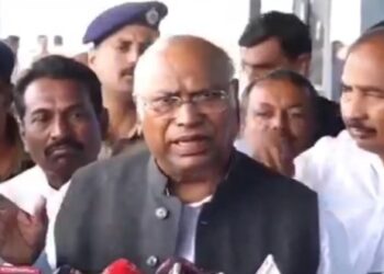 নরেন্দ্র মোদীর উদ্দেশ্যে মালদ্বীপের মন্ত্রীদের অপমানজনক মন্তব্যকে সহজ ভাবে নেওয়ার পরামর্শ দিলেন কংগ্রেসের সভাপতি মল্লিকার্জুন খাড়গে