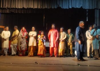 ‘কাবুলিওয়ালা’ নাটকে মুগ্ধ নাট্যপ্রেমী গুসকরাবাসী