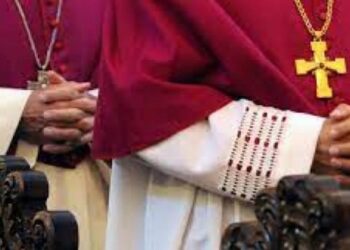 জার্মান প্রোটেস্ট্যান্ট চার্চে ৮০ বছরে কিশোরীসহ ২,২২৫ জন যৌন নিপীড়নের শিকার : রিপোর্ট