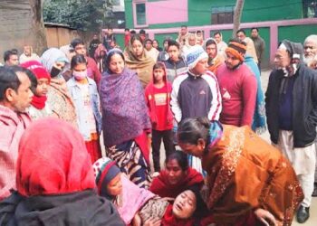 বাংলাদেশে হিন্দু পরিবারের ৩ সদস্যকে জবাই করে খুন