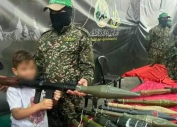 গাজার শিশুদের প্রশিক্ষণ দিয়ে সামনের সারিতে নিয়োগ করছে সন্ত্রাসী হামাস – দাবি ইসরায়েলের