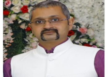 অরবিন্দ কেজরিওয়াল ও তাঁর ছেলের দুর্নীতি নিয়ে প্রতিবেদন পেশ করায় ইউটিউবার রচিত কৌশিককে গ্রেফতার করল পাঞ্জাব পুলিশ !