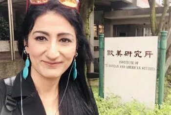 কর্ণাটক সরকারের আমন্ত্রণে আসা পাকিস্তানপন্থী তথা ভারত বিদ্বেষী লেখিকা নিতাশা কৌলকে বিমানবন্দরে আটকে দেওয়ায় বেজায় চটেছে কংগ্রেস