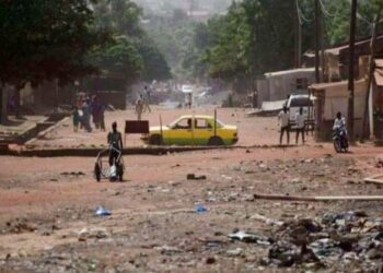 মালিতে সেতু থেকে যাত্রীবাহী বাস উল্টে নদীতে পড়ে ৩১ জনের মৃত্যু,আহত আরও অন্তত ১০