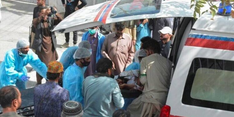 বেলুচিস্তানে নির্বাচনী সমাবেশের সময় দুই পৃথক বিস্ফোরণে নিহত ২৭, আহত অন্তত ৪০