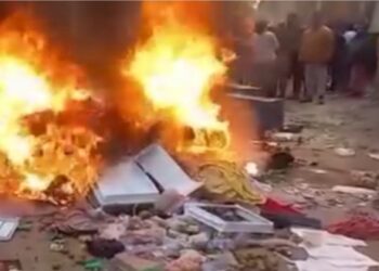 মালদহের ইংরেজবাজারে পঞ্চম শ্রেনীর ছাত্রীকে শিরোচ্ছেদ করে খুন