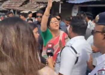 এবারের লকেট চট্টোপাধ্যায়দেরও আটকে দিল সন্দেশখালি থানার পুলিশ