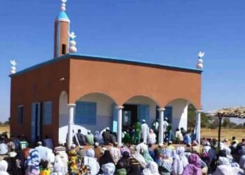 বুরকিনা ফাসোর মসজিদে নামাজ চলাকালীন সন্ত্রাসী হামলায় নিহত ১৪