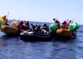 খাবার ও পানীয় জলের অভাবে ভূমধ্যসাগরে ভাসমান নৌকার  ৬০ জন সেনেগালের নাগরিকের মৃত্যু