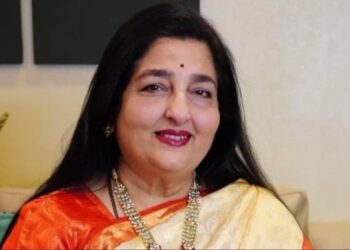 বিজেপিতে যোগ দিলেন প্রখ্যাত গায়িকা অনুরাধা পডওয়াল