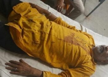 রমজান মাসে দোকান খোলায় হিন্দু ব্যবসায়ীর উপর হামলা বাংলাদেশে