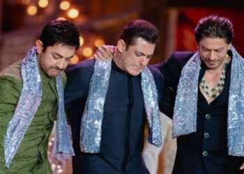 মুকেশ আম্বানির ছেলের বিয়েতে উদ্দাম নাচলেন শাহরুখ-সালমান ও আমির, ‘কাফেরের বিয়েতে টাকা নিয়ে নাচানাচি হারাম না হালাল?’- প্রশ্ন সোশ্যাল মিডিয়ায়  