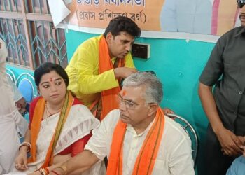 ভাতারে দেবী কালীর কাছে শাসক দলের সদবুদ্ধি কামনা করেছেন দিলীপ ঘোষ