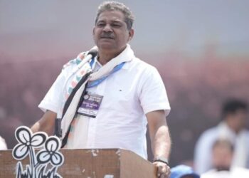 কীর্তি আজাদের বাবা ৫০,০০০ বাঙালিকে তাড়িয়েছিলেন-তার লোকেরা বাঙালি হিন্দু মেয়েকে অপহরণ করেছিল, হিন্দু নির্যাতনকারী শেখ শাহজাহানকে রক্ষা করার মতোই তাকেও রক্ষা করতে চাইছেন মমতা ব্যানার্জি : ‘ধিক্কার’ জানিয়ে মন্তব্য করলেন অমিত মালব্য