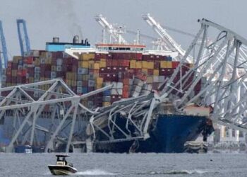 বাল্টিমোরে সেতুর সঙ্গে জাহাজের সংঘর্ষে নিখোঁজ ৬ জনের মৃত্যু