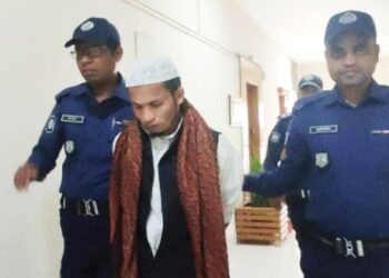 মাদ্রাসায় হেফজ পড়তে এসে সমকামী শিক্ষকের ধর্ষণের শিকার ১০ বছরের কিশোর 