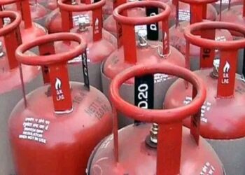 চলতি মাস থেকেই এলপিজির দাম এবং এটিএফ হারের বড় পরিবর্তন হতে চলেছে