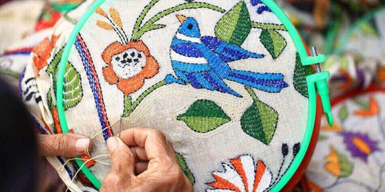 কলকাতার চার বন্ধুর উদ্যোগে হতে চলেছে হস্তশিল্পের প্রদর্শনী