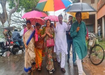 তৃণমূল প্রার্থীর সমর্থনে প্রচারের ময়দানে ডাক্তারি পড়ুয়া ও  চিকিৎসকরা