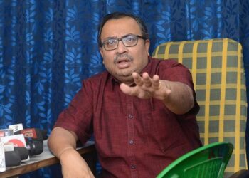 শুভেন্দুকে ‘দূর্নীতিবাজ’ বলে ট্রোল হচ্ছেন তৃণমূলের কুনাল ঘোষ