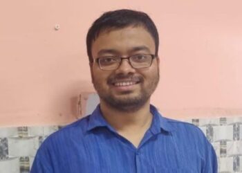 দেশের সেরা হয়ে বাংলাকে গর্বিত করলেন ইসরোয় চাকরি প্রত্যাখান করা বর্ধমানের শিক্ষক