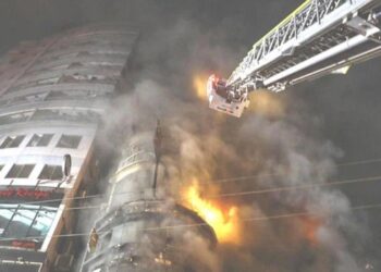 ঢাকায় বহুতল ভবনে ভয়াবহ অগ্নিকাণ্ডে মৃত ৪৬, গুরুতর অগ্নিদগ্ধ বহু মানুষ  