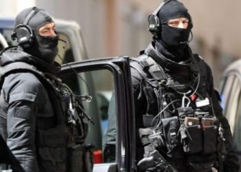 বিস্ফোরক সহ গ্রেফতার ফ্রান্সের মুসলিম জিহাদি দম্পতি 