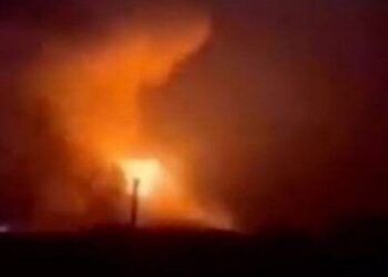 আফগানিস্তানে বিমান হামলা চালালো পাকিস্তান, মৃত ৩ শিশু ও ৫ মহিলাসহ ৮, পালটা হামলার হুঁশিয়ারি দিল তালিবান