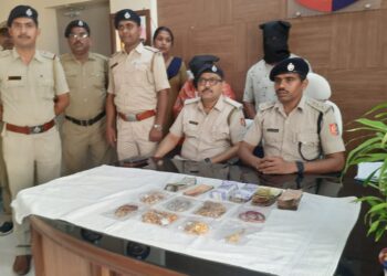 কাটোয়ায় একাধিক কেপমারির ঘটনায় গ্রেফতার হুগলির দম্পতি