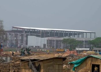 আসানসোল শিল্পাঞ্চলের ‘শ্মশানের নিস্তব্ধতা’র জন্য সিপিএম ও কেন্দ্রের বিজেপি সরকারকে দায়ি করলেন সংস্থার প্রধান, লোকসভা নির্বাচনের তৃণমূলকে ‘সুবিধা পাইয়ে দেওয়ার চেষ্টার’ অভিযোগ