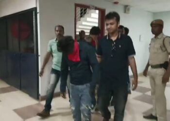 আসানসোলে ভুয়ো কলসেন্টারে পুলিশের অভিযান, গ্রেফতার ৬