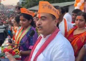 “সন্দেশখালীর গর্জন, মমতার বিসর্জন” : ২ মাস পরে সরকার বদলে দেওয়ার হুঙ্কার দিয়ে স্লোগান তুললেন শুভেন্দু অধিকারী