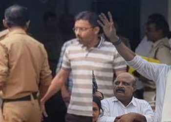 কীর্তি আজাদকে বাড়িতে মধ্যাহ্ন ভোজন করানো তৃণমূল নেত্রীর ভাসুরকে গ্রেপ্তার করলো পুলিশ, উদ্ধার প্রচুর চোলাই মদ