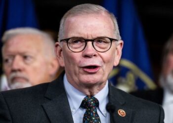 হিরোশিমা ও নাগাসাকির মতো গাজায় বোমা ফেলার জন্য ইসরায়েলকে পরামর্শ দিলেন মার্কিন কংগ্রেসম্যান