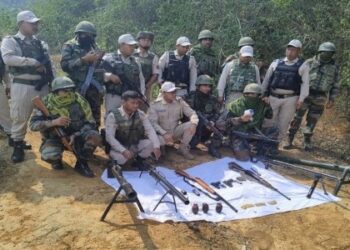 মণিপুরে গভীর রাতে সিআরপিএফ ব্যাটালিয়নে কুকি সন্ত্রাসীদের হামলা, দুই জওয়ান শহিদ, উদ্ধার প্রচুর অস্ত্রশস্ত্র