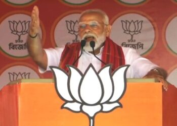 ‘আমি বলি ভ্রষ্টাচার হটাও আর ওরা বলে ভ্রষ্টাচারী বাঁচাও,মোদী ভ্রষ্টাচারীদের সাজা দিয়ে ছাড়বে’ : প্রধানমন্ত্রী নরেন্দ্র মোদী