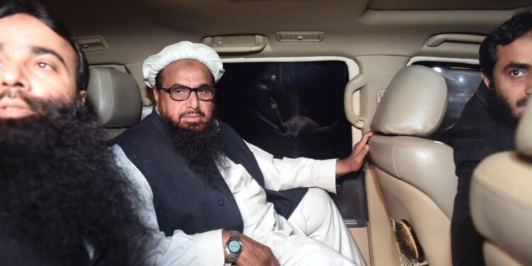 অজ্ঞাত ব্যক্তির বিষ মেশানো খাবার খেয়ে হাসপাতালে ভর্তি মোস্ট ওয়ান্টেড সন্ত্রাসী হাফিজ সইদ, উচ্ছ্বসিত ভারতীয়রা