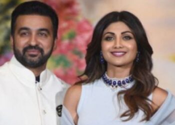 অর্থ পাচার মামলায় বলিউড অভিনেত্রী শিল্পা শেঠি ও তার স্বামী রাজ কুন্দ্রার ৯৮.৮ কোটি টাকার সম্পত্তি বাজেয়াপ্ত করেছে ইডি