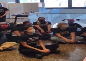 ইসরায়েলের সাথে চুক্তির প্রতিবাদকারী ফিলিস্তিনপন্থী ২৮ কর্মীকে চাকরি থেকে তাড়াল গুগুল