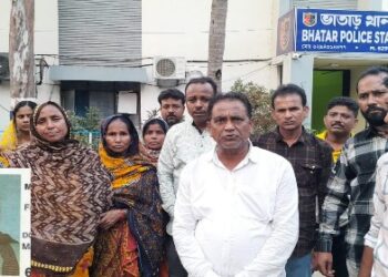 সৌদি আরবে কাজ করতে গিয়ে দুর্ঘটনায় মৃত্যু ভাতারের প্রৌঢ়ের, দেশে দেহ ফেরানোর ব্যবস্থা করার জন্য দরজায় দরজায় ঘুরে বেড়াচ্ছে পরিবার