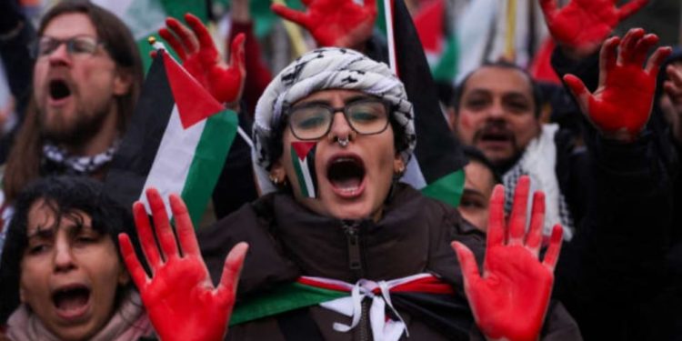 মার্কিন যুক্তরাষ্ট্রে ইসরায়েল-বিরোধী বিক্ষোভ গোষ্ঠীগুলিকে অর্থায়ন করছে চীন-সংযুক্ত নেটওয়ার্ক : রিপোর্ট