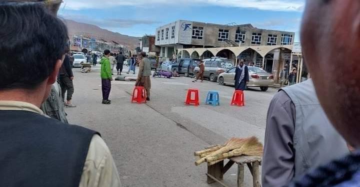 বামিয়ানে ৪ বিদেশী পর্যটক ও তাদের ৪ আফগান সঙ্গীকে গুলি করে হত্যা করেছে অজ্ঞাত বন্দুকধারীরা, তালিবান ও পাকিস্তানি সেনার হামলায় মৃত ৫ ও আহত ১৩