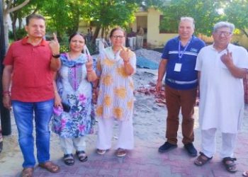 আজ জম্মু, উধমপুর এবং দিল্লির ৩৪ টি বিশেষ ভোট কেন্দ্রে ভোট দেবেন ২৬,০০০-এর অধিক বাস্তুচ্যুত কাশ্মীরি পণ্ডিত